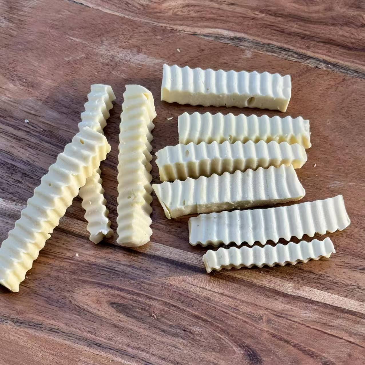 Freeze-Dried Cheese Chews