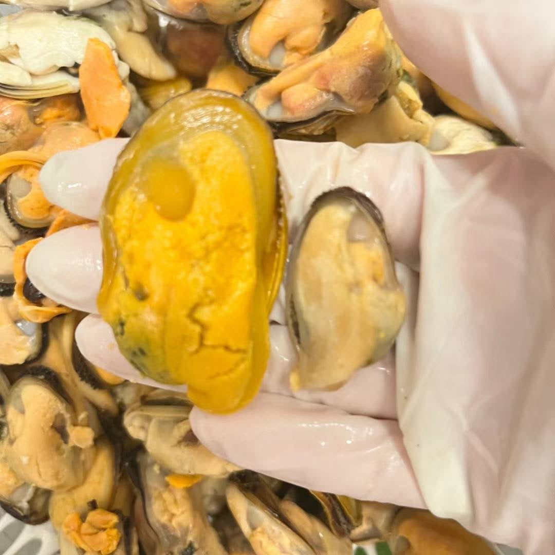 Air-dried small mussels