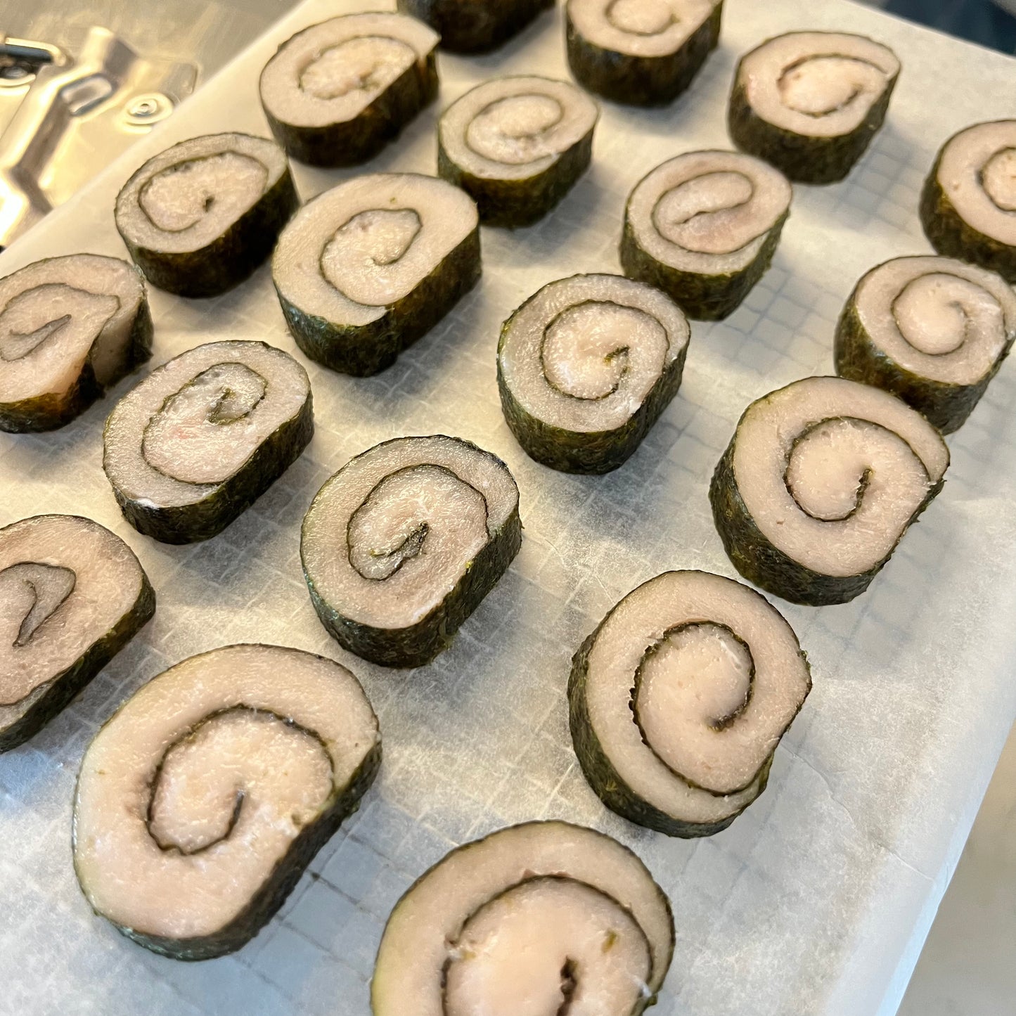 Air-dried chicken sushi